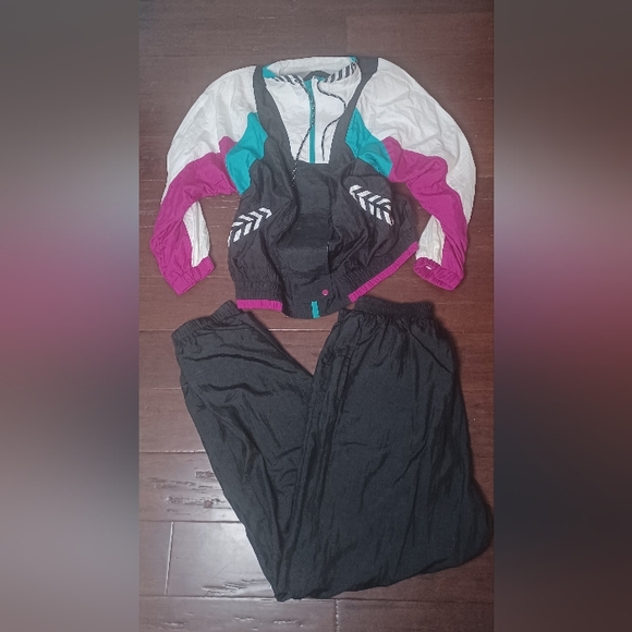 80s Tracksuit - Picture 3 of 10